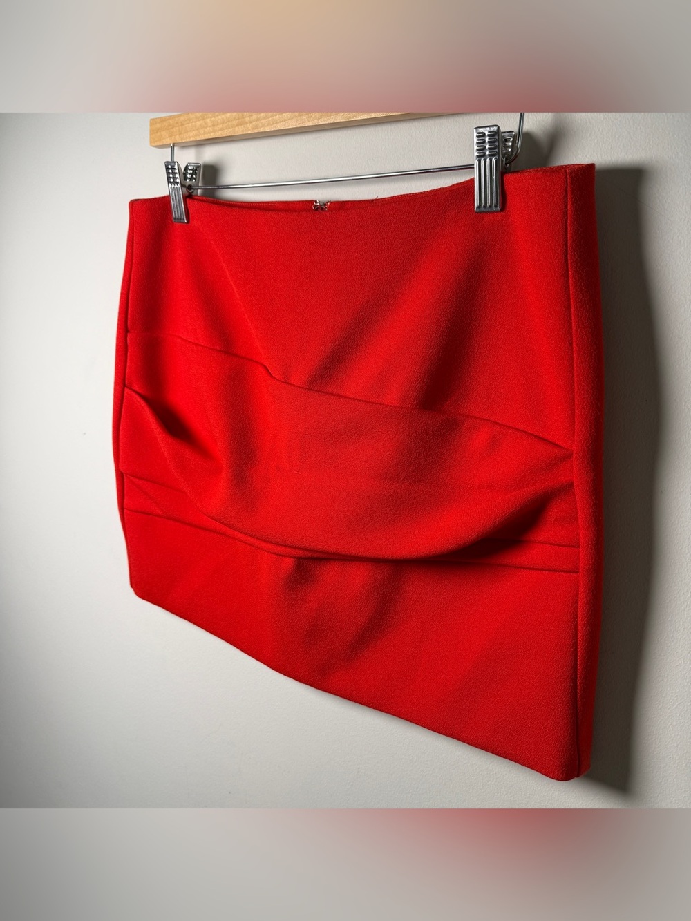 Maje Paris Red Crepe Tulip Mini Skirt Size US 8 | French Girl Parisian Designer - Picture 2 of 10